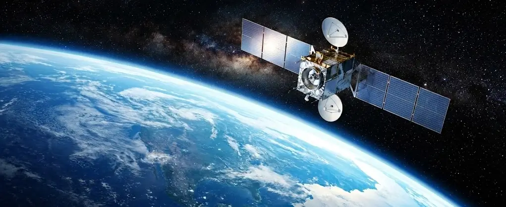 ¿GPS o GNSS? Entiende la Diferencia y Por Qué Importa para tu Flota